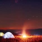Quelles sont les recommandations pour un camping réussi dans des zones à risque d’incendies de forêt ?